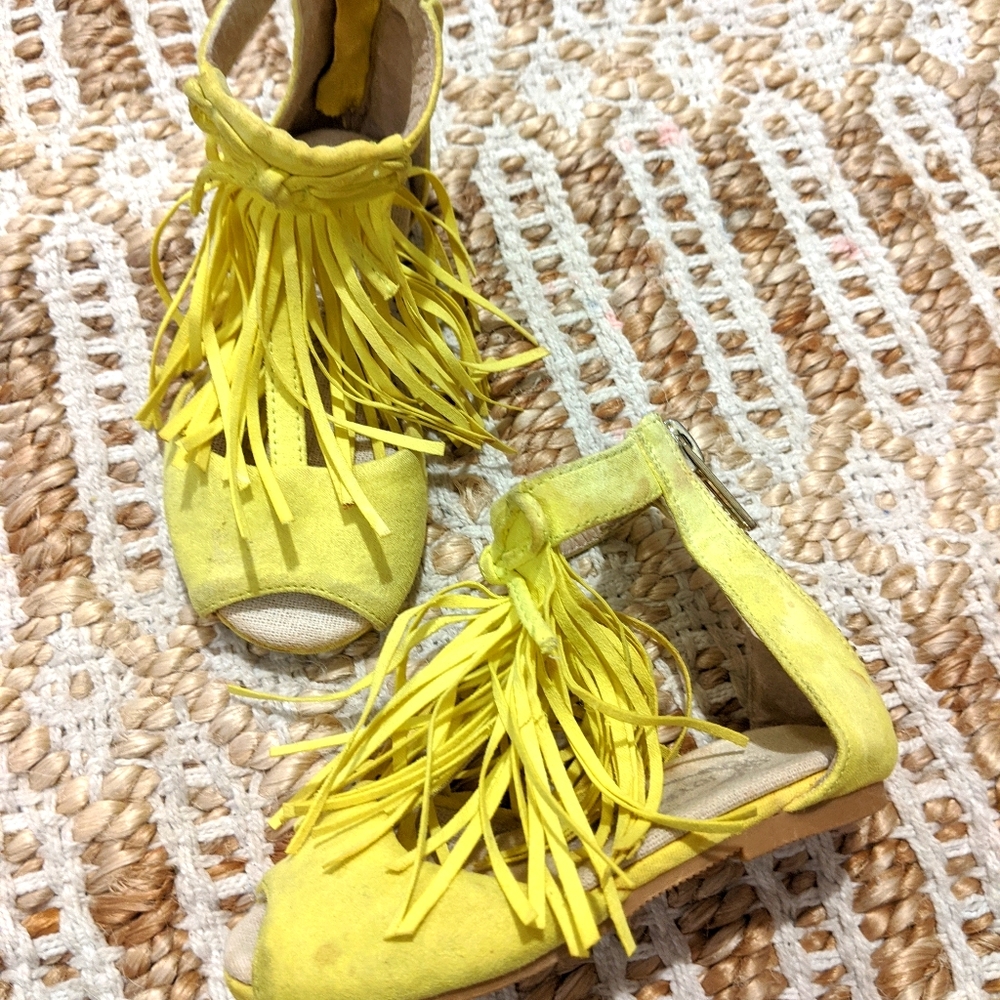 Joyfully sandals